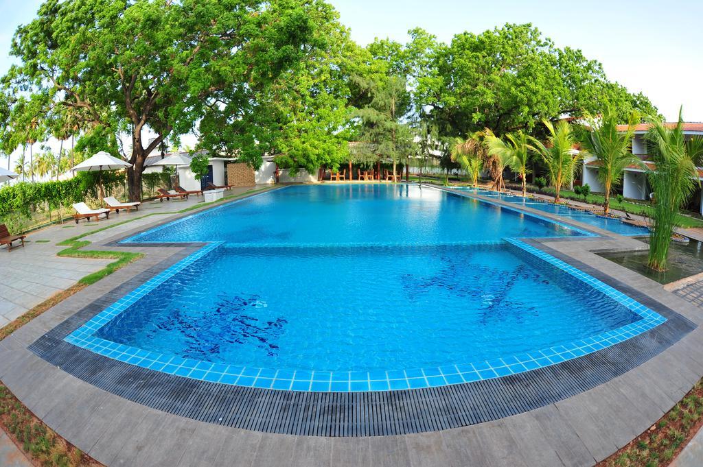 Anantamaa Hotel Trincomalee Exterior photo